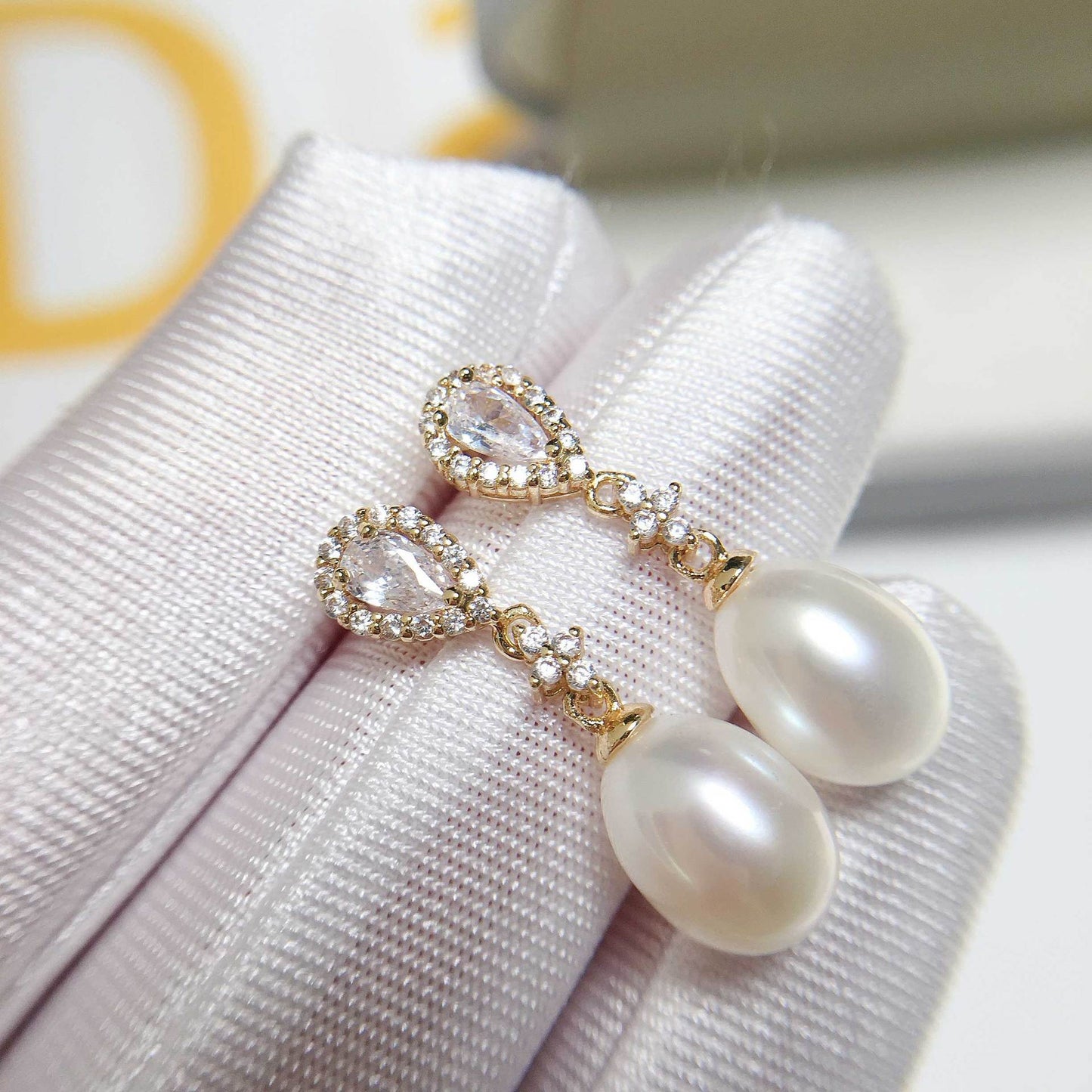Pearl Earrings Female Affordable Luxury Style Advanced Micro Inlaid Zircon